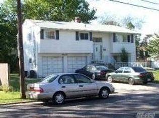 68 Owens St, Brentwood, NY 11717