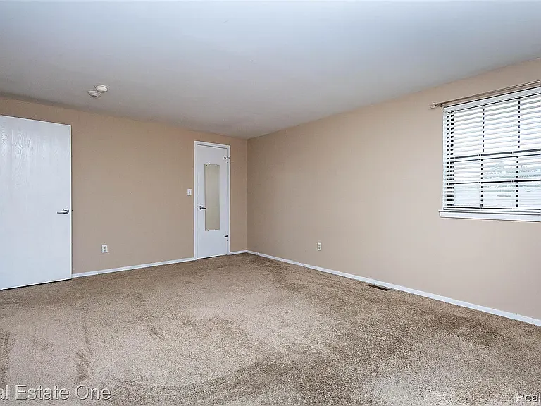 1891 Vine Way Dr #33 — Photo 23