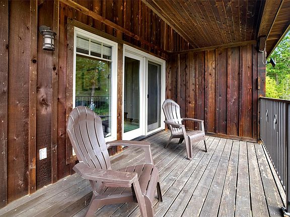 3rd image of 315 Robinson Rd #2