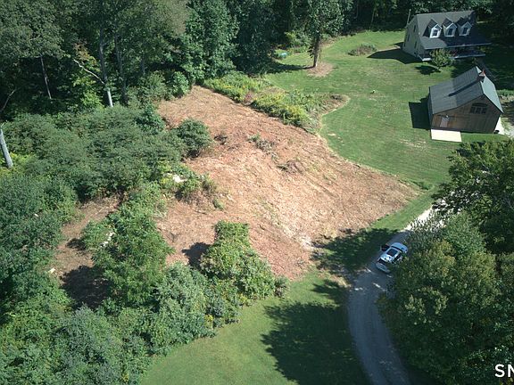 5th image of 608 West Road