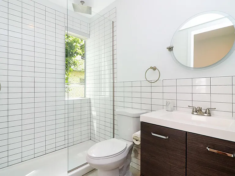 AERIE Apartments — Photo 14