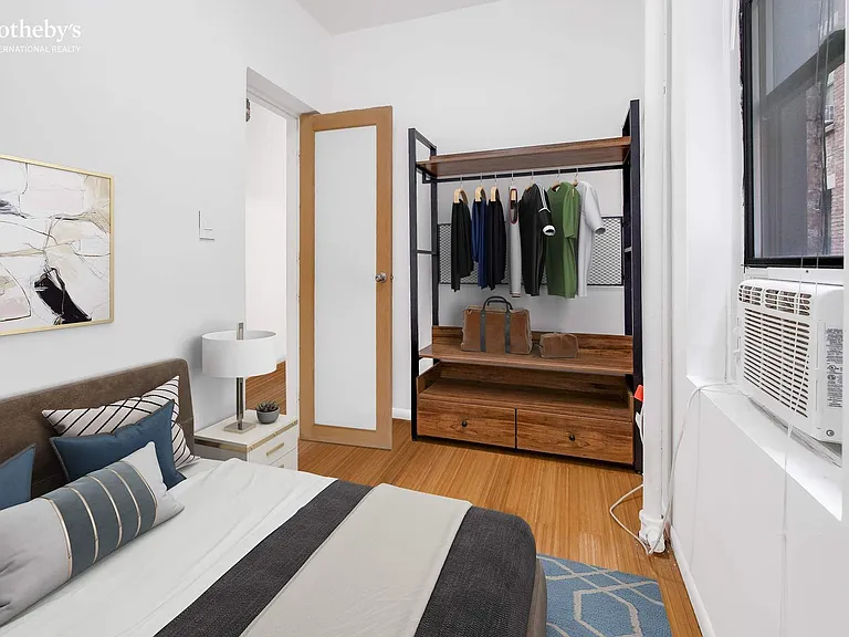210 Thompson St #4EN — Photo 2