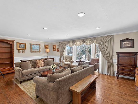 4th image of 15 Tiber Road