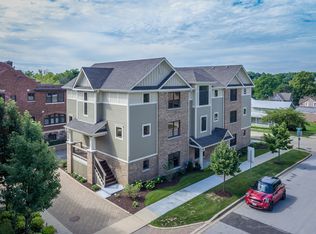 505 Indiana St, Saint Charles, IL 60174