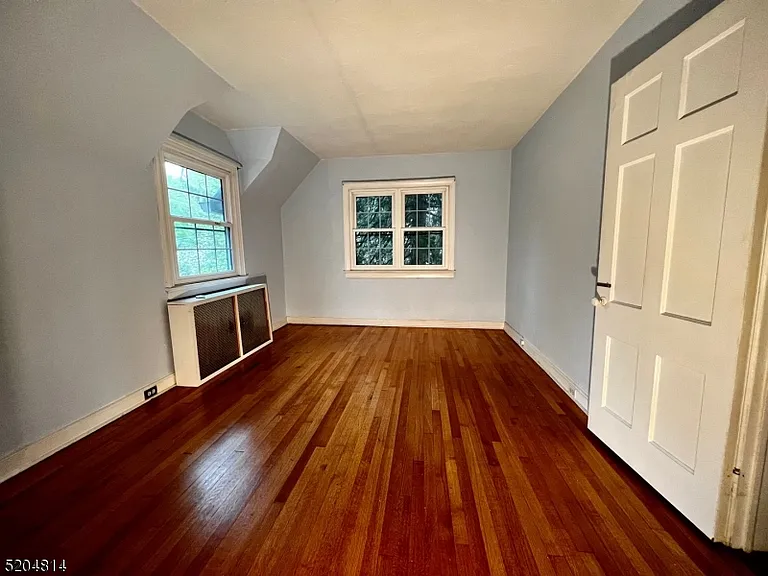 12 Hobart Gap Rd — Photo 25