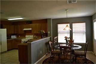 3rd image of 519 Robinwood Dr
