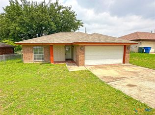 401 Courtney Ln, Copperas Cove, TX 76522