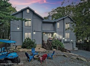 74 Split Rock Rd, Lake Harmony, PA 18624