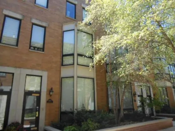 640 W Fulton St #12, Chicago, IL 60661