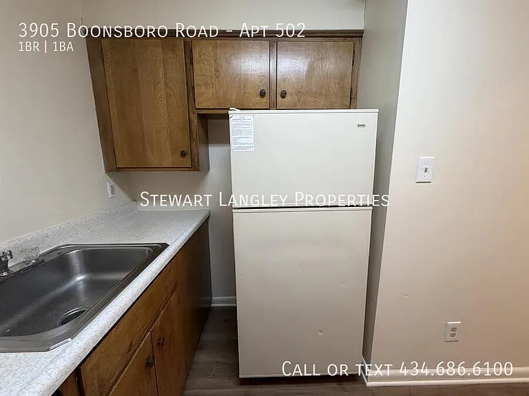 3905 Boonsboro Rd #502 — Photo 8