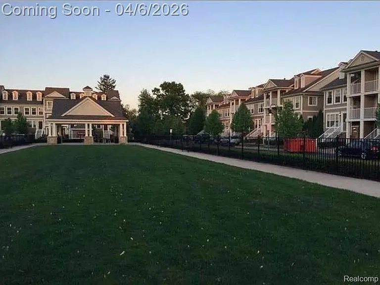 1147 Beaver Run — Photo 23
