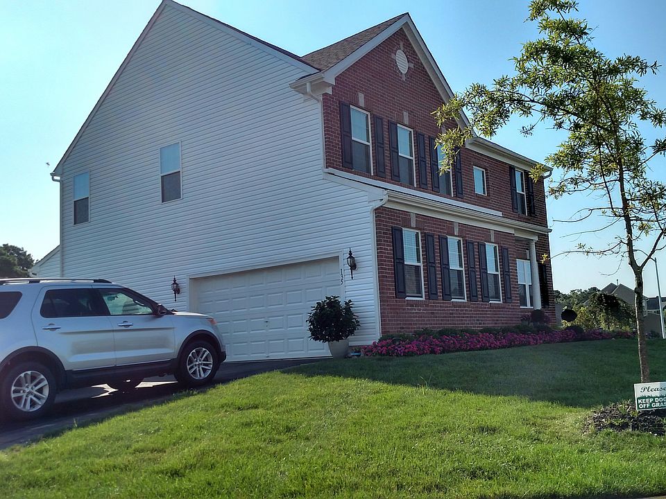 2nd image of 135 Rockrimmon Blvd