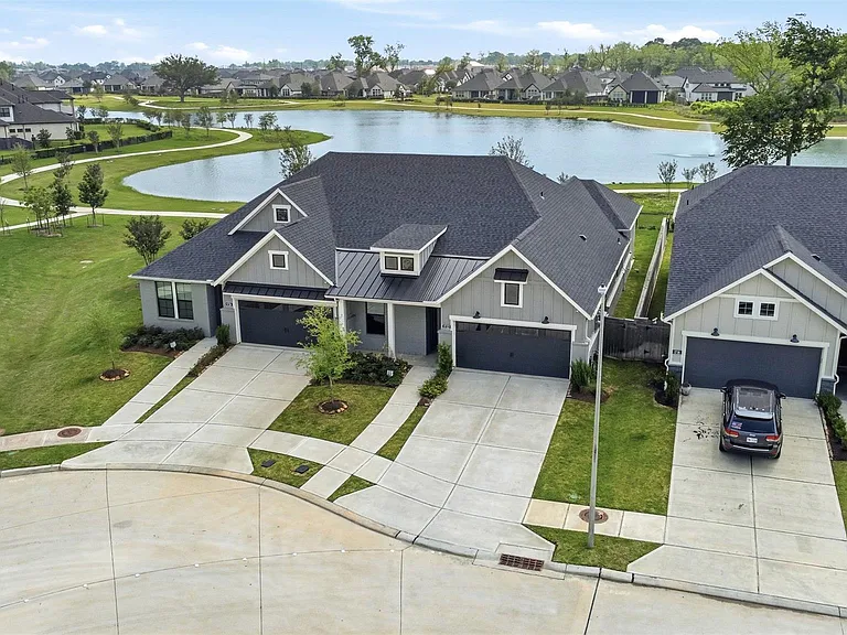 1722 Anchor Breeze Dr — Photo 3