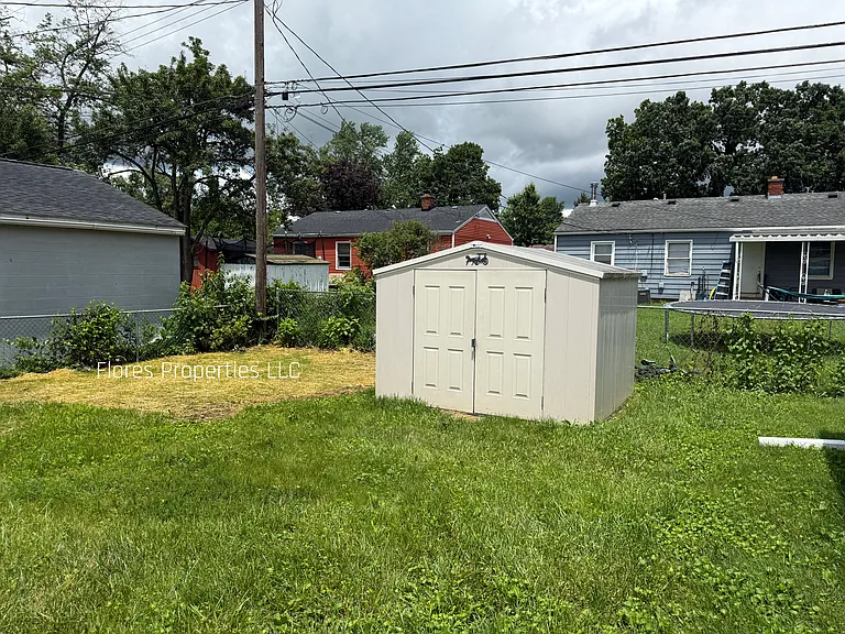 1136 Pauline Ave — Photo 39