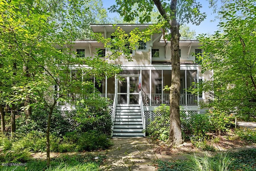 1st image of 18554 Forest Beach Dr