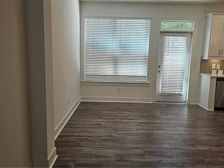 153 Auburn Valley Way — Photo 5
