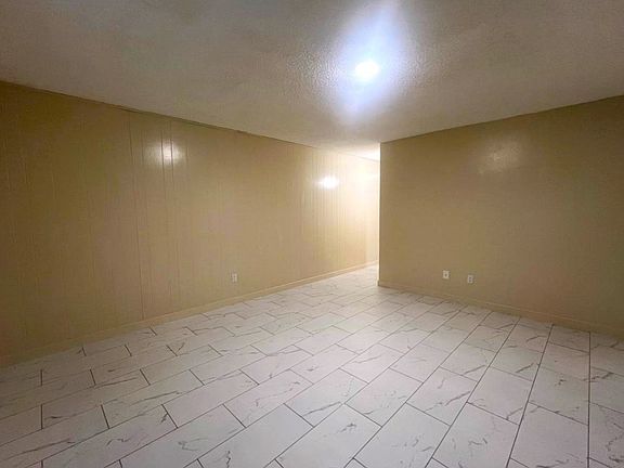 4th image of 1408 E 139th Ave APT B
