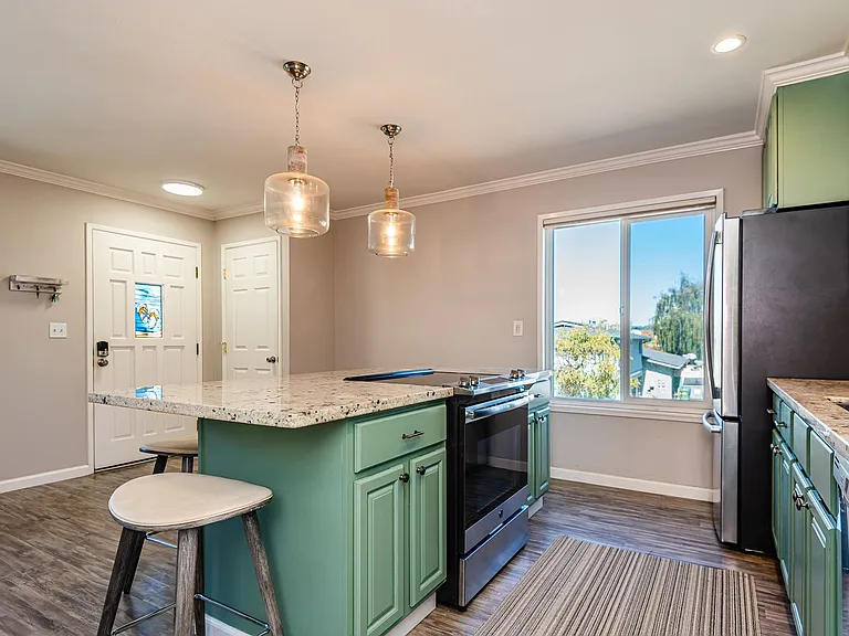 815 Balboa Ave #201 — Photo 3