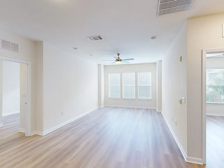 The Vintage Lofts at West End — Photo 67