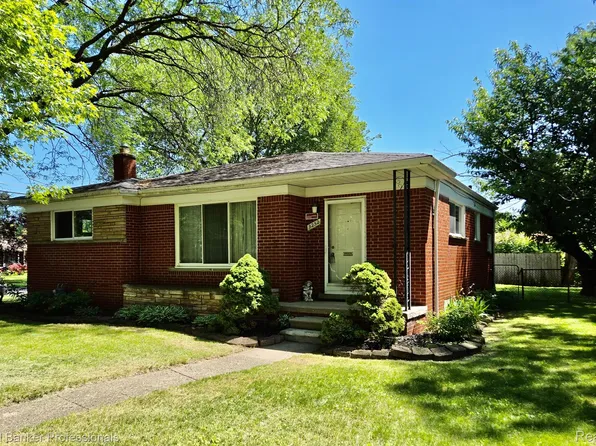 9252 Kinloch, Redford, MI 48239