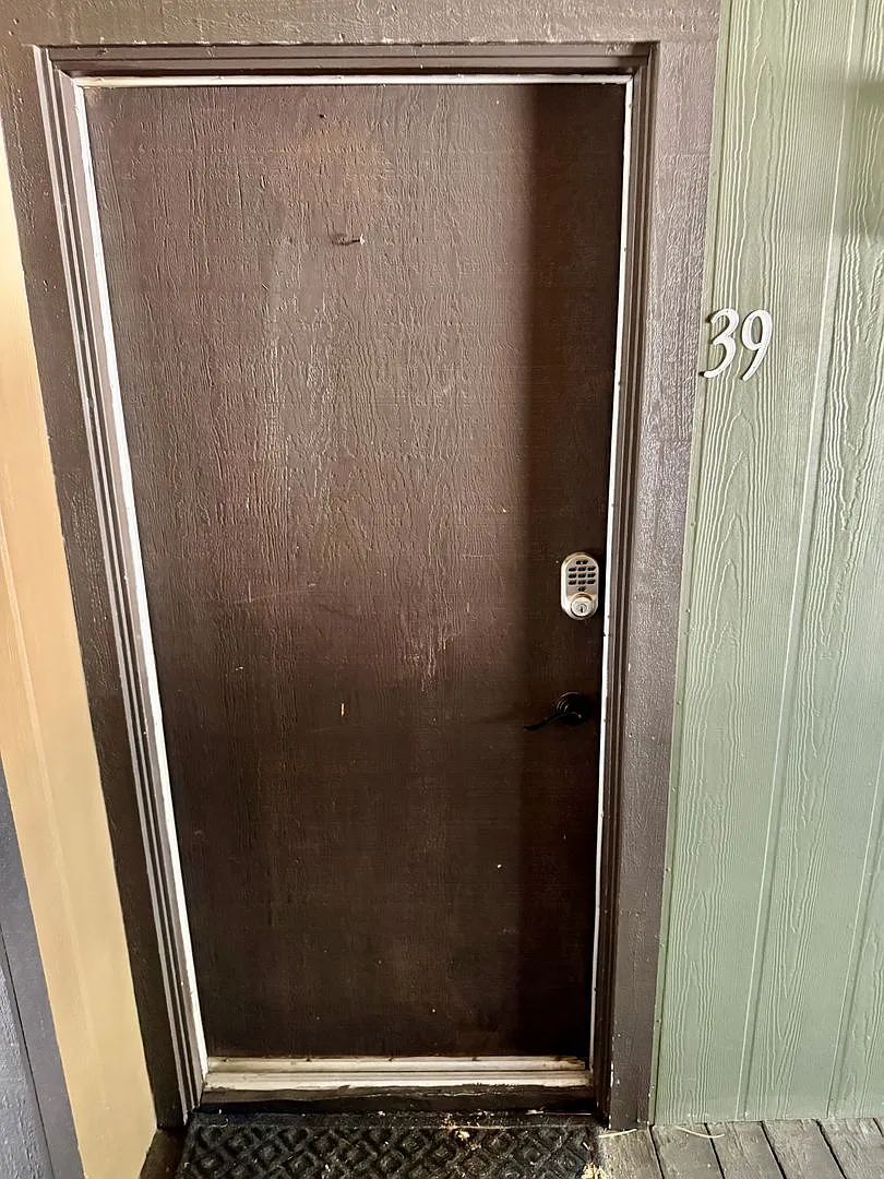 Bigwood Condo 1 Bedroom + Loft, 2 Bath | 12-Month Lease | Mammoth Lakes — Photo 4