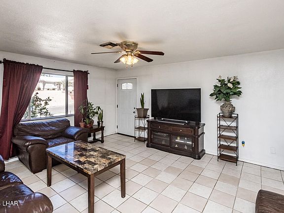 3rd image of 2578 Sunkentree Dr