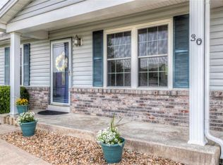 30 Eagles Bluff Dr, Winfield, MO 63389