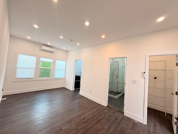 2nd image of 4671 Hollywood Blvd APT 110