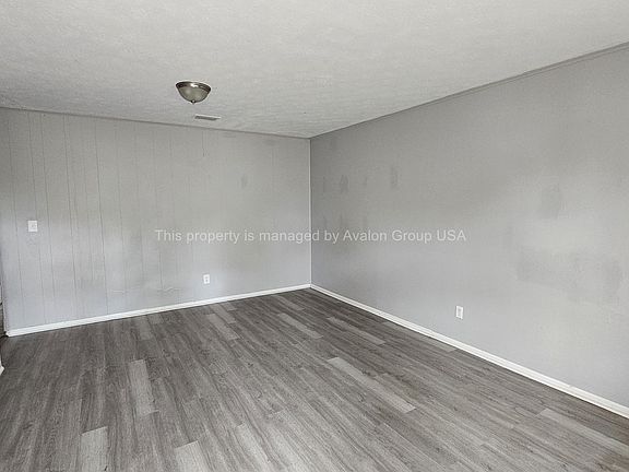 4th image of 9504 Evesham Rd