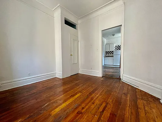 Rented by J Misrahi Realty Corp | media 2