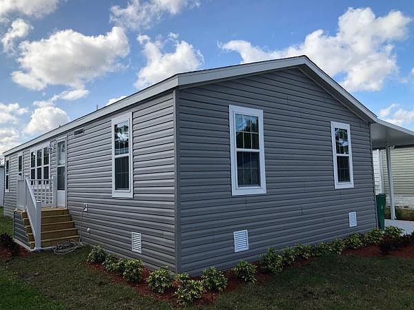 New Home, Factory Warrantied 