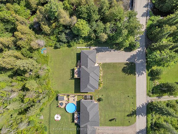 3rd image of 29 Waldweg Dr