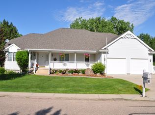 20 Lillian Ln, Doniphan, NE 68832