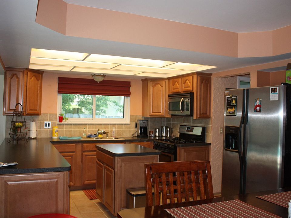 2nd image of 37165 Gary Dr