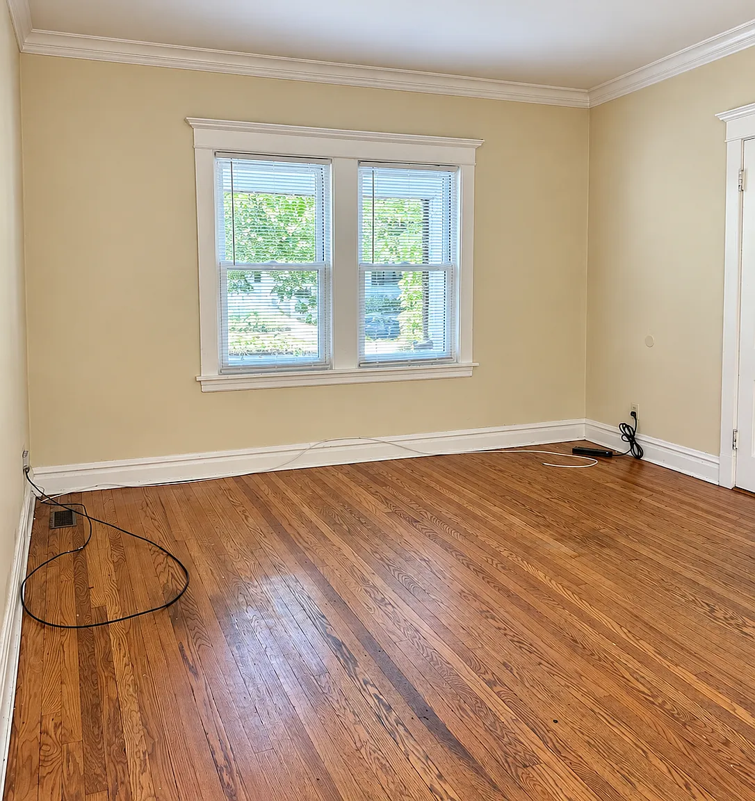 6 bed, 2500 sqft, $7,950 — Photo 4