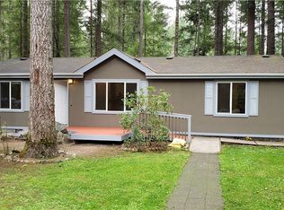 71 N Bass Pl, Hoodsport, WA 98548