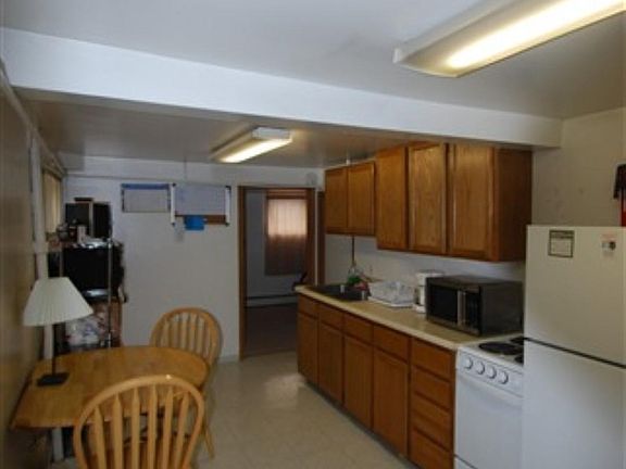 3rd image of 1129 23rd Ave