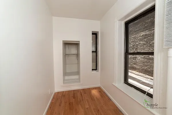 Rented by Bapple | media 32