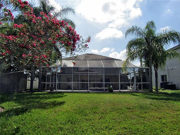 5th image of 4851 Trinidad Dr