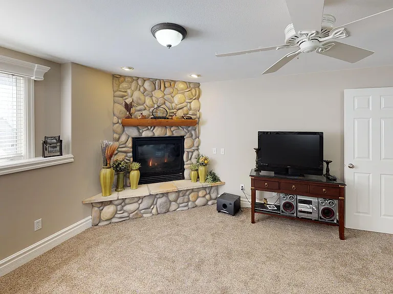 3835 Fairmeadow Dr — Photo 31