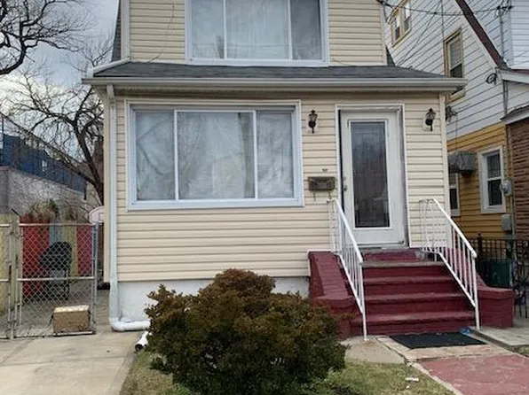 116-42 196th Street, Saint Albans, NY 11412