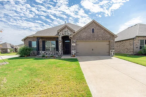 2904 Diamondback Dr Photo 1