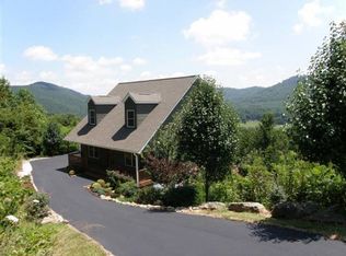 241 Jd Trl, Candler, NC 28715