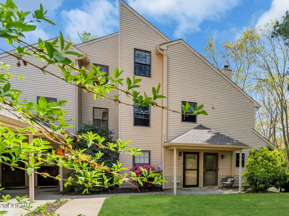 305 Owls Nest Court, Jackson, NJ 08527