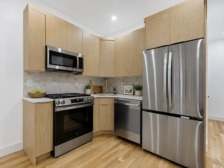 1319 Herkimer St #1 — Photo 3
