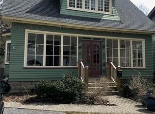 110 Center St, East Aurora, NY 14052