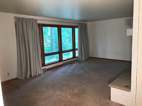 4th image of 3539 Cardinal Dr