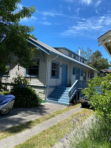 434 60th St Photo 1