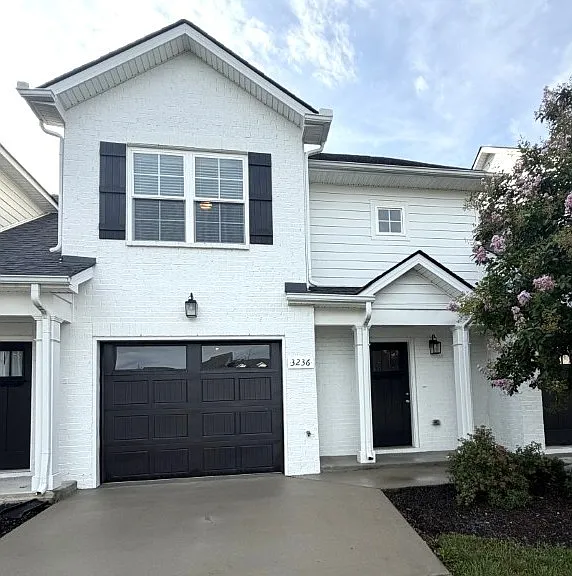 3236 Clemons Cir — Photo 1