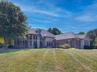 203 Stone Bluff Ln, Alvaton, KY 42122